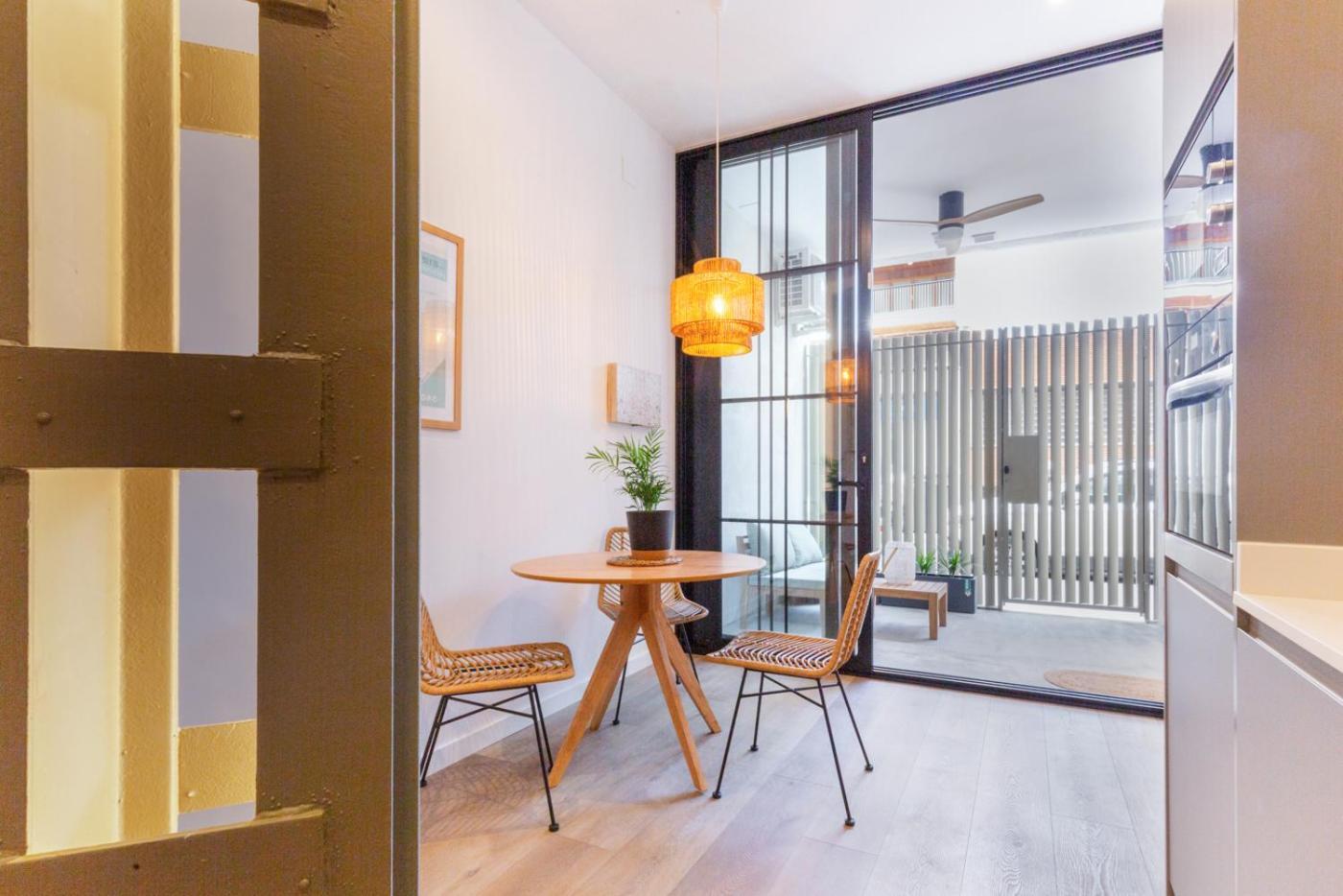Mestalla Flats By Nomad Host Valencia Exterior photo